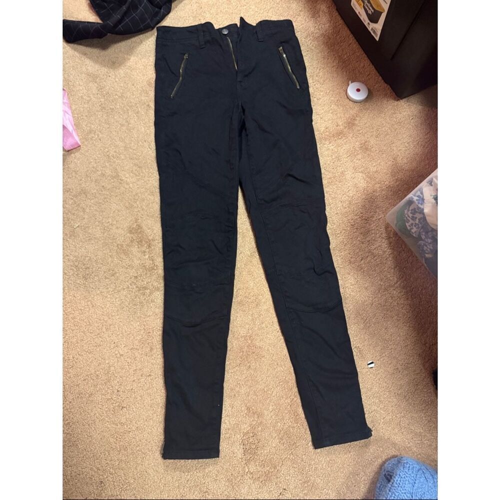 American Eagle Outfitters Black Skinny Cargo Pants- super stretch